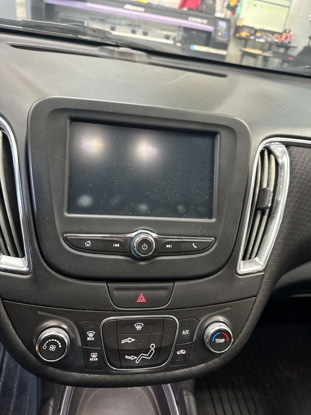 2017 Chevrolet Malibu 4dr Sedan LT w/1LT - 22987866 - 15