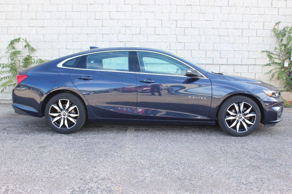 2017 Chevrolet Malibu 4dr Sedan LT w/1LT - 22912402 - 10