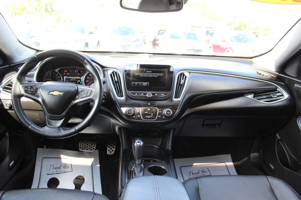 2017 Chevrolet Malibu 4dr Sedan LT w/1LT - 22912402 - 24