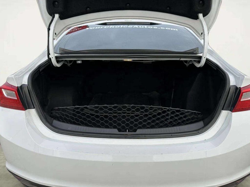 2017 Chevrolet Malibu 4dr Sedan LT w/1LT - 22958713 - 10