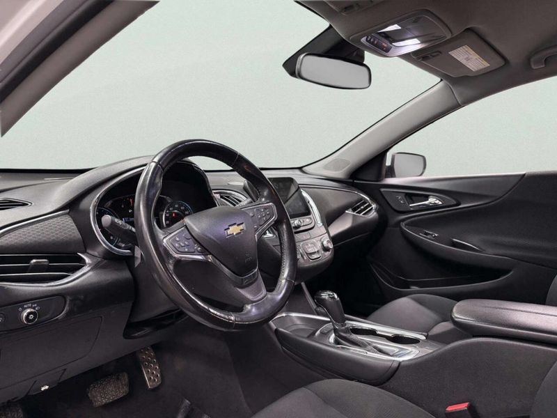 2017 Chevrolet Malibu 4dr Sedan LT w/1LT - 22960694 - 10