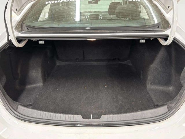 2017 Chevrolet Malibu 4dr Sedan LT w/1LT - 22960694 - 14