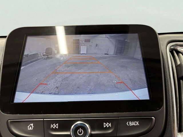 2017 Chevrolet Malibu 4dr Sedan LT w/1LT - 22960694 - 24