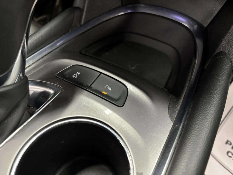 2017 Chevrolet Malibu 4dr Sedan LT w/1LT - 22960694 - 27