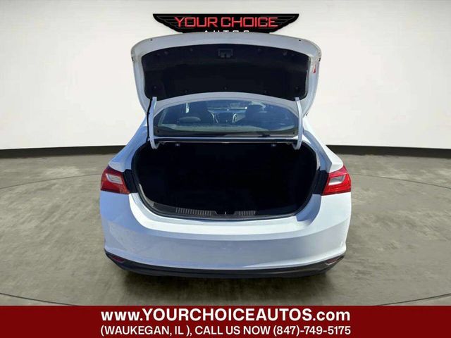 2017 Chevrolet Malibu 4dr Sedan LT w/1LT - 22989537 - 14