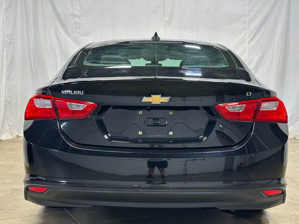 2017 Chevrolet Malibu 4dr Sedan LT w/1LT - 23079564 - 9