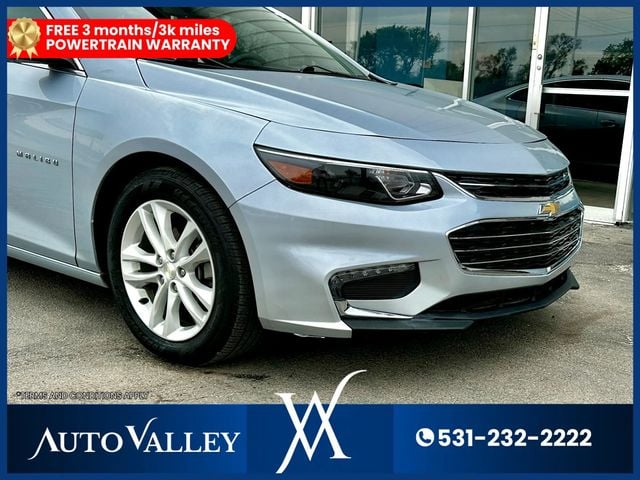 2017 Chevrolet Malibu LT Sedan 4D - 22938992 - 9