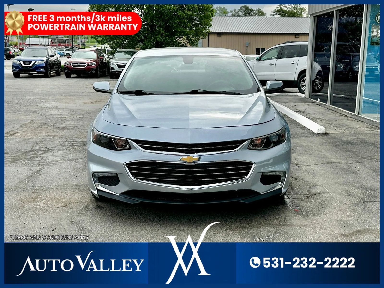 2017 Chevrolet Malibu 1LT photo 2