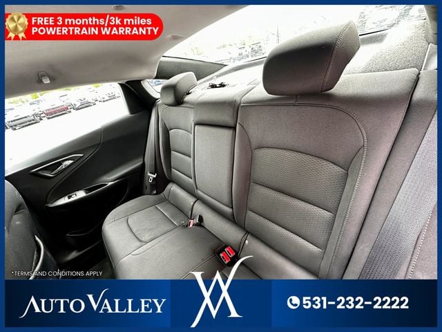 2017 Chevrolet Malibu LT Sedan 4D - 22938992 - 20