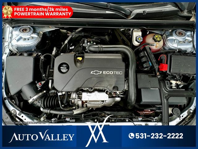 2017 Chevrolet Malibu LT Sedan 4D - 22938992 - 37