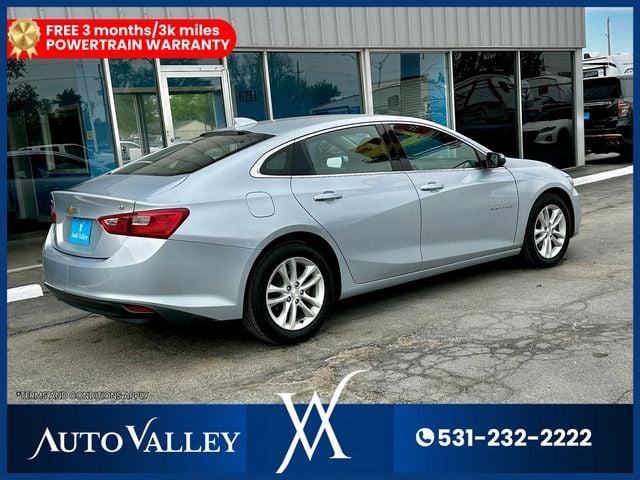 2017 Chevrolet Malibu LT Sedan 4D - 22938992 - 6