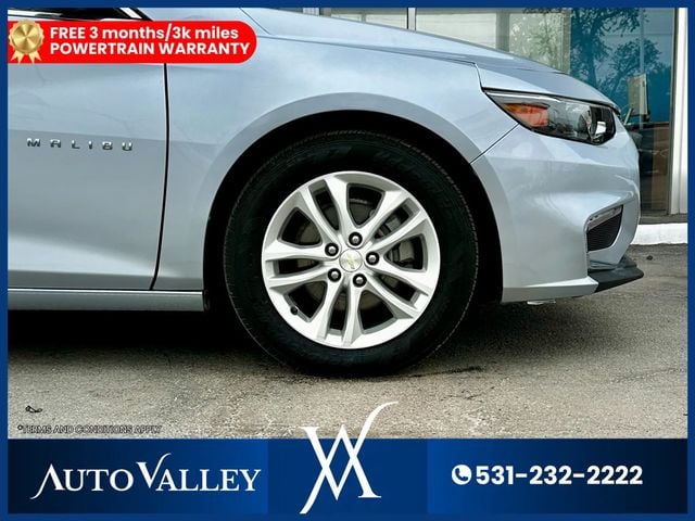 2017 Chevrolet Malibu LT Sedan 4D - 22938992 - 8