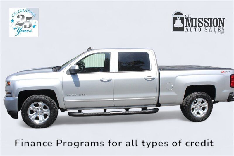 2017 Chevrolet Silverado 1500  - 22563423 - 3