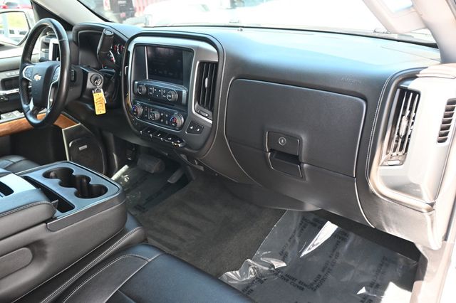 2017 Chevrolet Silverado 1500 17" METHOD Wheels 35" IRONMAN M/T-X Tires  - 22842954 - 8