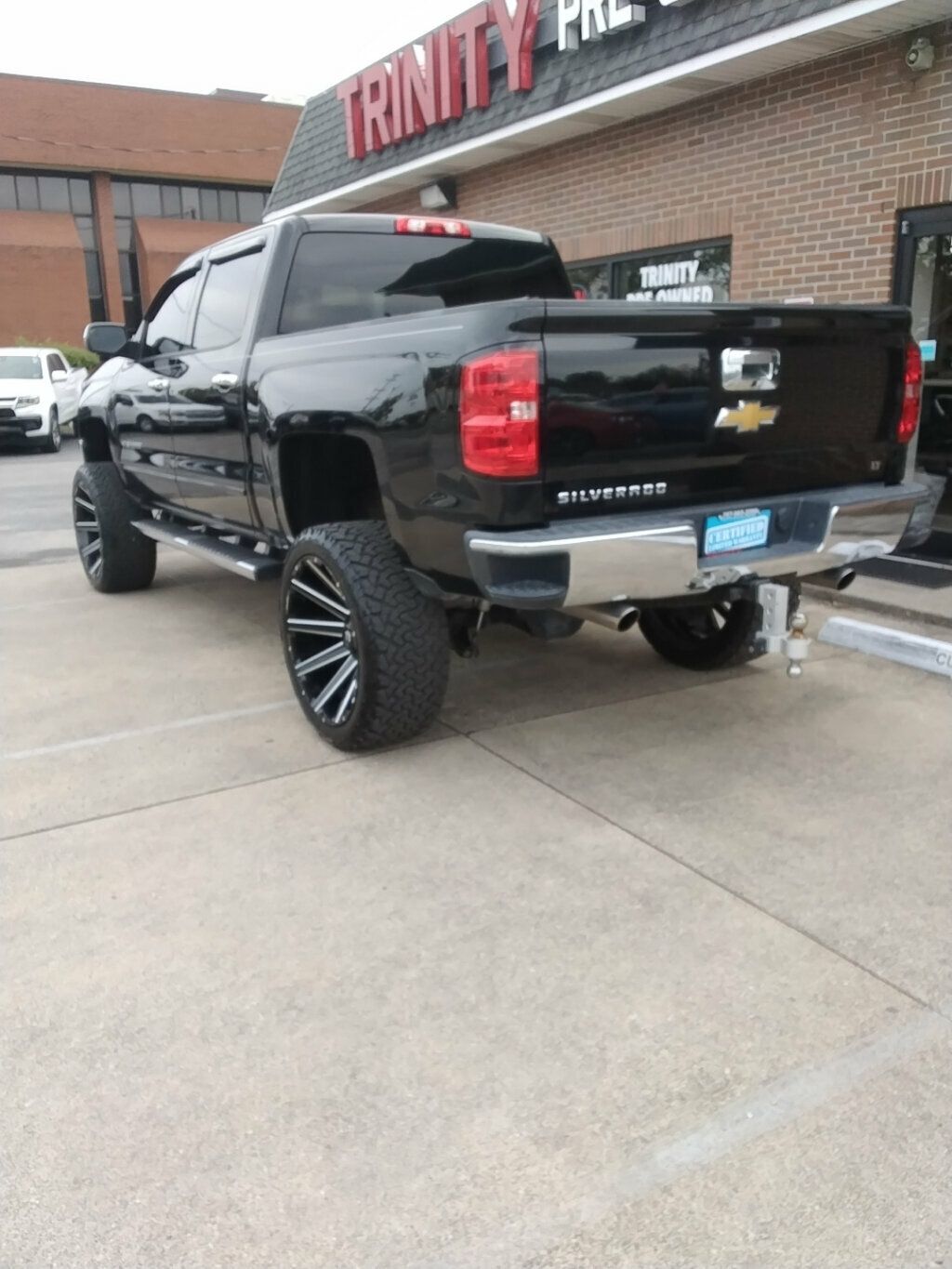 2017 Chevrolet Silverado 1500 photo 3