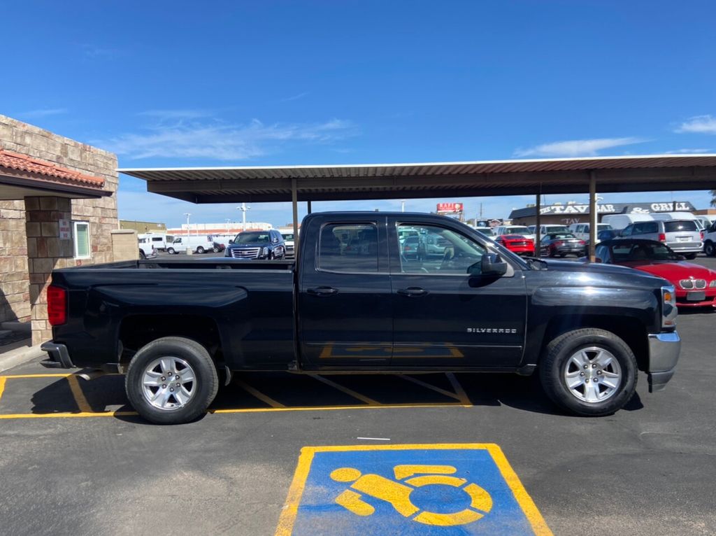 2017 Chevrolet Silverado 1500 2WD Double Cab 143.5" LT w/1LT - 21849695 - 5