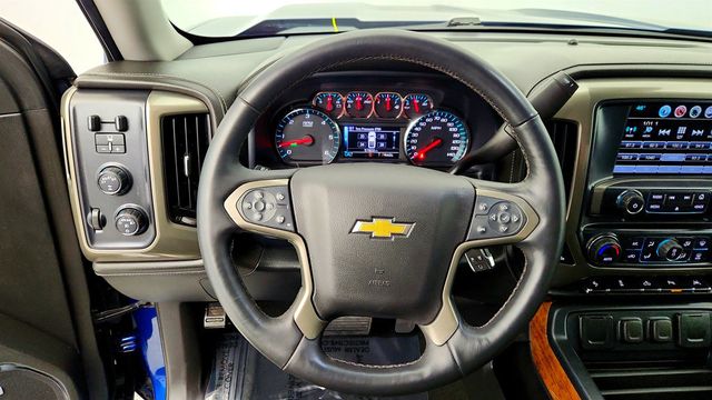 2017 Chevrolet Silverado 1500 4WD Crew Cab 143.5'' High Country with 6.2L EcoTec3V8 Engine - 22969003 - 16