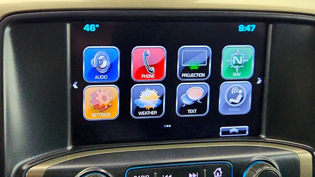 2017 Chevrolet Silverado 1500 4WD Crew Cab 143.5'' High Country with 6.2L EcoTec3V8 Engine - 22969003 - 22