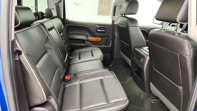 2017 Chevrolet Silverado 1500 4WD Crew Cab 143.5'' High Country with 6.2L EcoTec3V8 Engine - 22969003 - 26