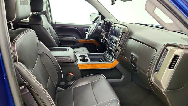 2017 Chevrolet Silverado 1500 4WD Crew Cab 143.5'' High Country with 6.2L EcoTec3V8 Engine - 22969003 - 27