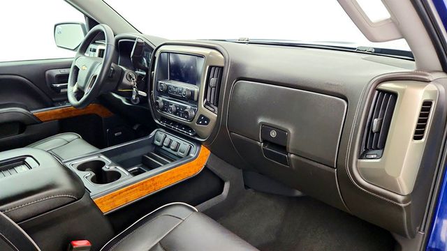2017 Chevrolet Silverado 1500 4WD Crew Cab 143.5'' High Country with 6.2L EcoTec3V8 Engine - 22969003 - 28