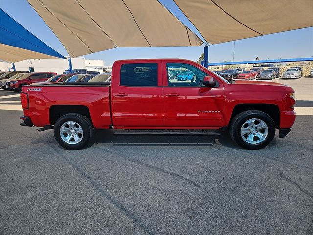 2017 Chevrolet Silverado 1500 4WD Crew Cab 143.5" LT w/1LT - 22613799 - 4