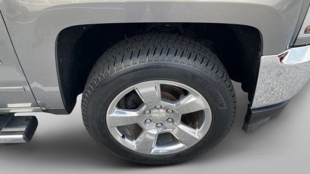 2017 Chevrolet Silverado 1500 4WD Crew Cab 143.5" LT w/1LT - 22990560 - 20