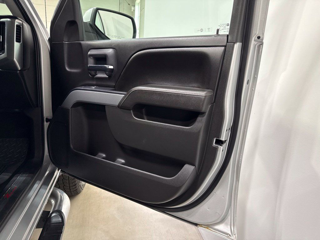 2017 Chevrolet Silverado 1500 4WD Crew Cab 143.5" LT w/1LT - 23071691 - 29