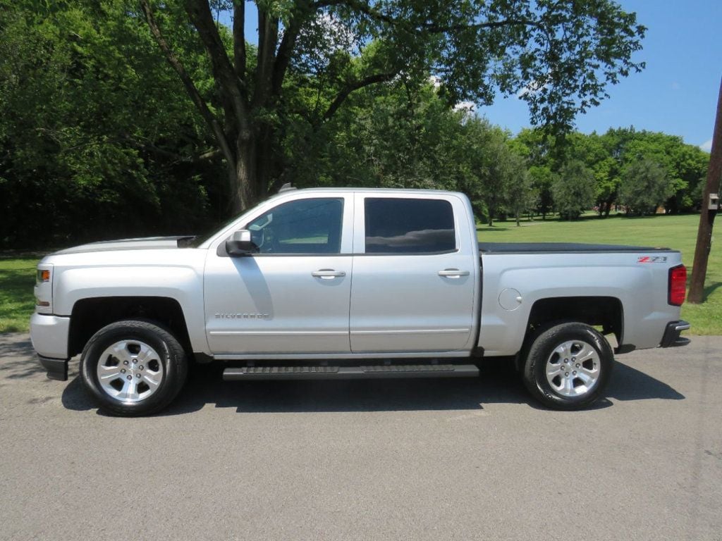 2017 Chevrolet Silverado 1500 4WD Crew Cab 143.5" LT w/1LT - 20933697 - 0