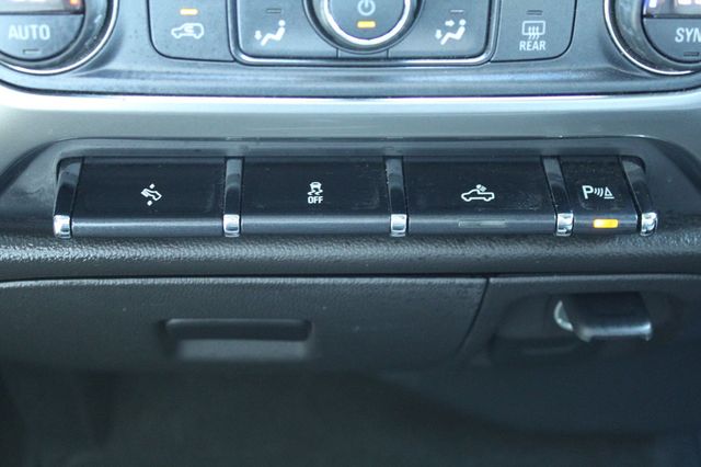 2017 Chevrolet Silverado 1500 4WD Crew Cab 143.5" LTZ w/1LZ - 23066976 - 20