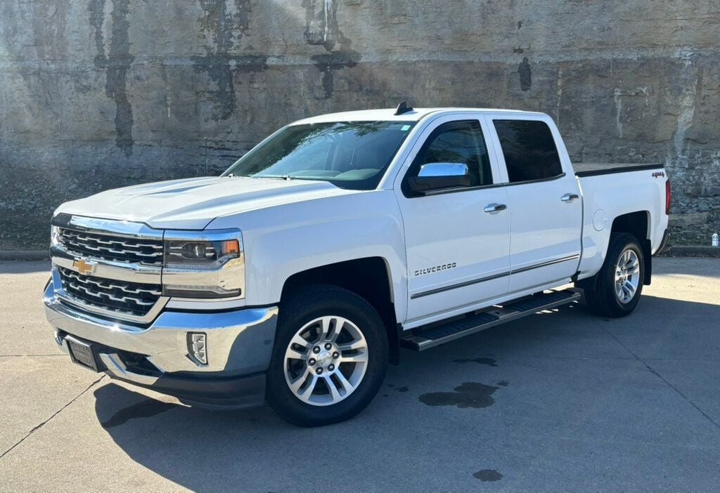 2017 Chevrolet Silverado 1500 4WD Crew Cab 143.5" LTZ w/1LZ - 22758816 - 2