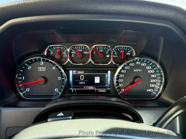 2017 Chevrolet Silverado 1500 4WD Crew Cab 153.0" High Country/High Desert Package - 22995759 - 18