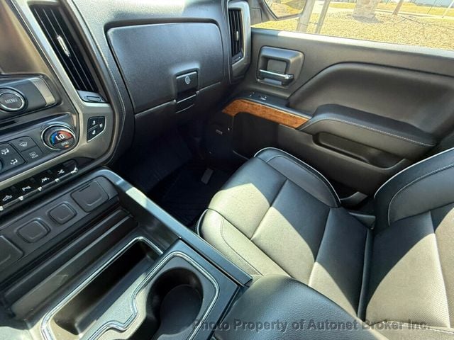 2017 Chevrolet Silverado 1500 4WD Crew Cab 153.0" High Country/High Desert Package - 22995759 - 20