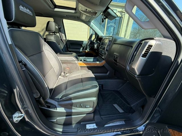 2017 Chevrolet Silverado 1500 4WD Crew Cab 153.0" High Country/High Desert Package - 22995759 - 27