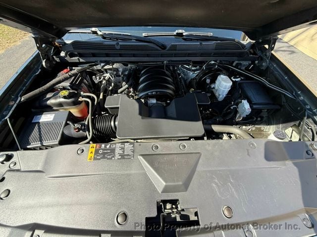 2017 Chevrolet Silverado 1500 4WD Crew Cab 153.0" High Country/High Desert Package - 22995759 - 31