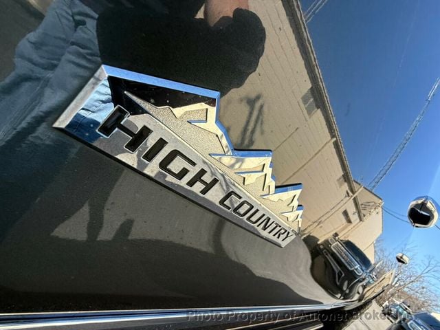 2017 Chevrolet Silverado 1500 4WD Crew Cab 153.0" High Country/High Desert Package - 22995759 - 34
