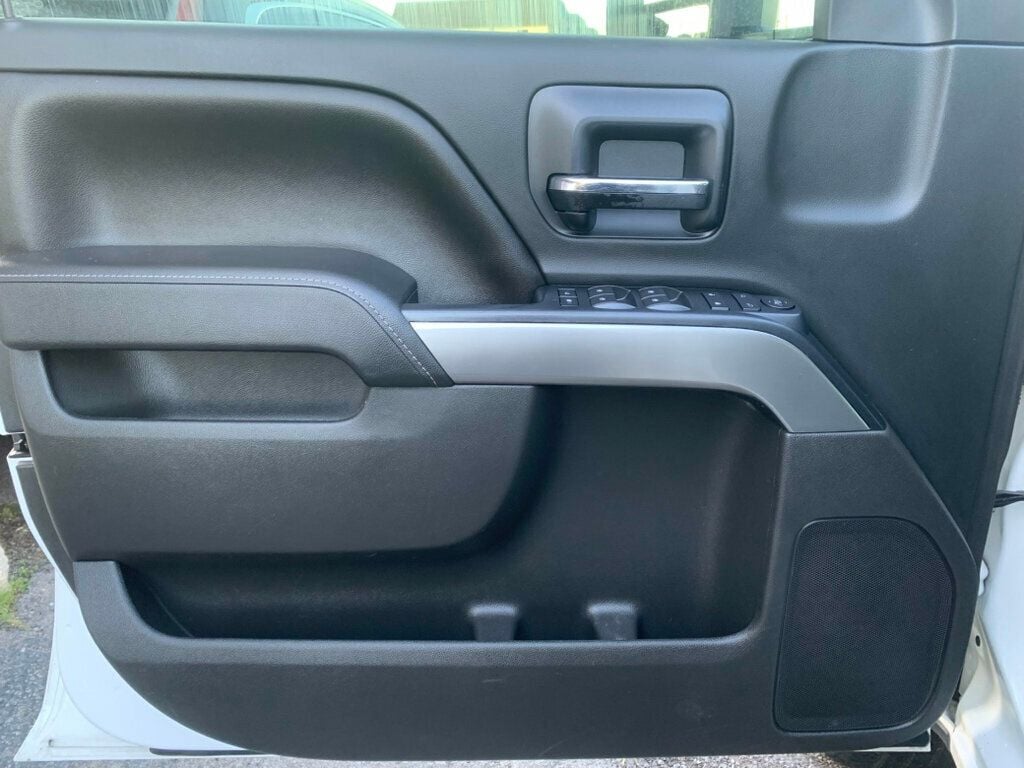 2017 Chevrolet Silverado 1500 photo 4