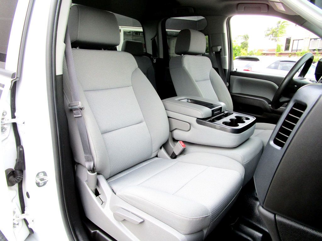 2017 Chevrolet Silverado 1500 4WD Double Cab 143.5" Custom - 23074045 - 13