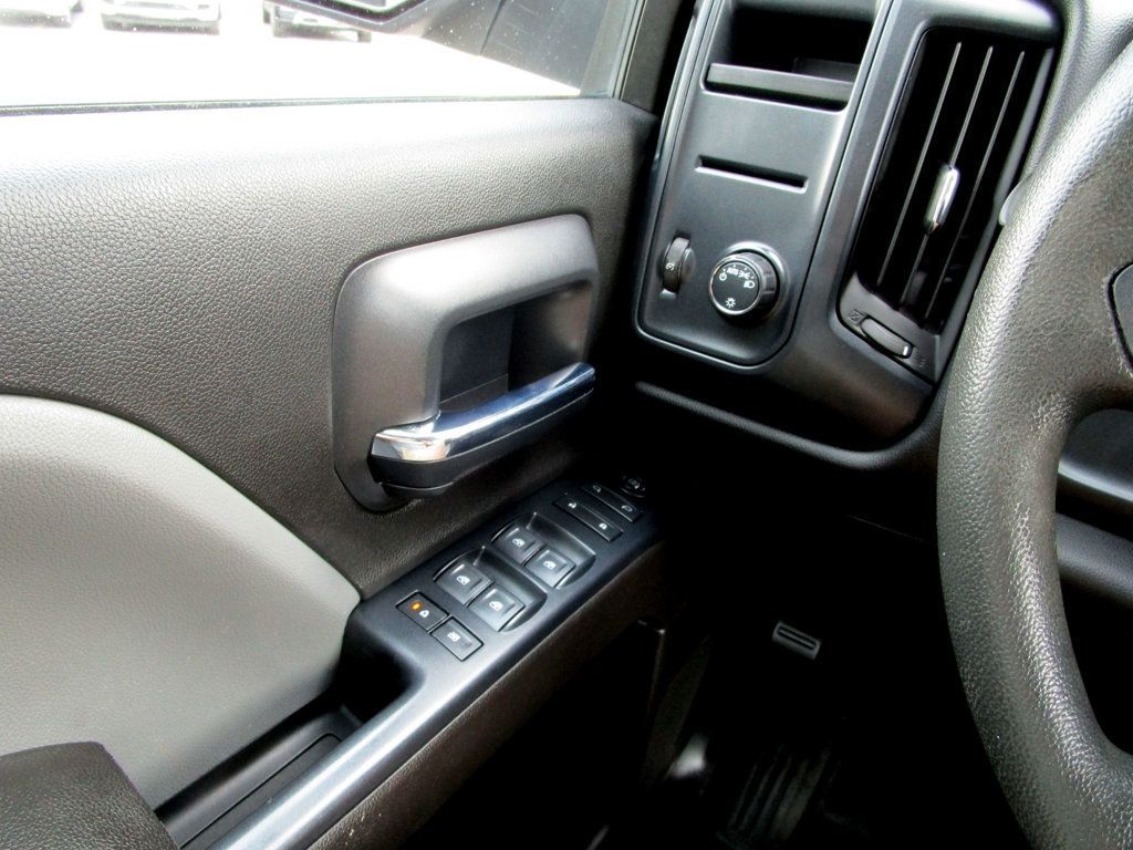 2017 Chevrolet Silverado 1500 4WD Double Cab 143.5" Custom - 23074045 - 24