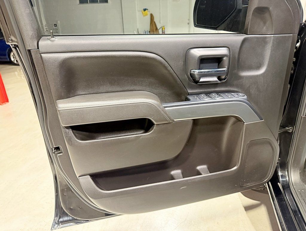 2017 Chevrolet Silverado 1500 4WD Double Cab 143.5" LT w/1LT - 22957883 - 28