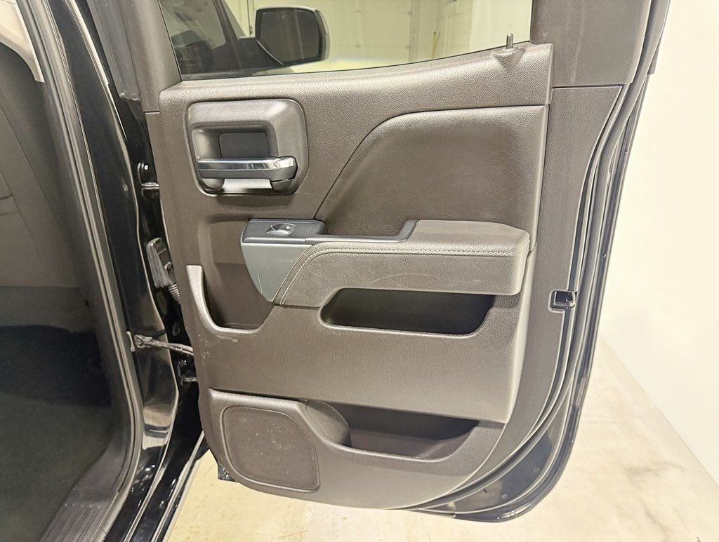 2017 Chevrolet Silverado 1500 4WD Double Cab 143.5" LT w/1LT - 22957883 - 38