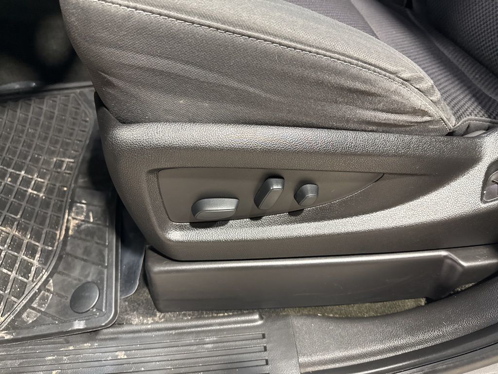 2017 Chevrolet Silverado 1500 4WD Double Cab 143.5" LT w/1LT - 22974679 - 25