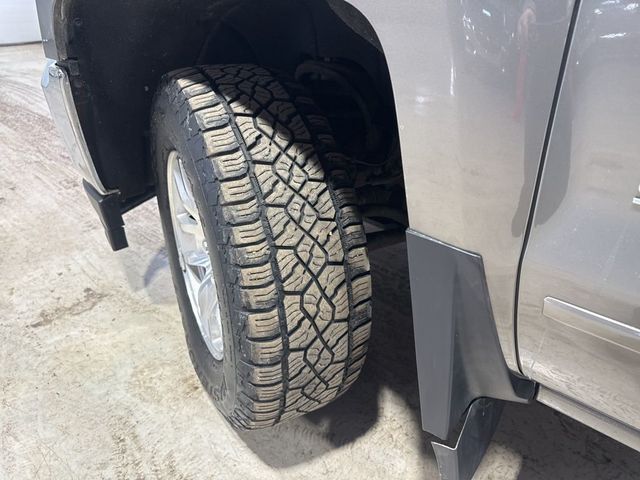 2017 Chevrolet Silverado 1500 4WD Double Cab 143.5" LT w/1LT - 22974679 - 2