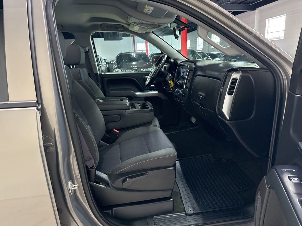 2017 Chevrolet Silverado 1500 4WD Double Cab 143.5" LT w/1LT - 22974679 - 40