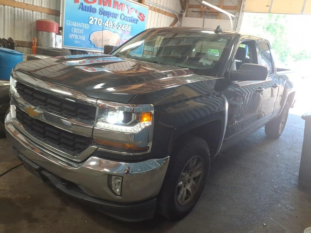 2017 Chevrolet Silverado 1500 4WD Double Cab 143.5" LT w/1LT - 23041562 - 3