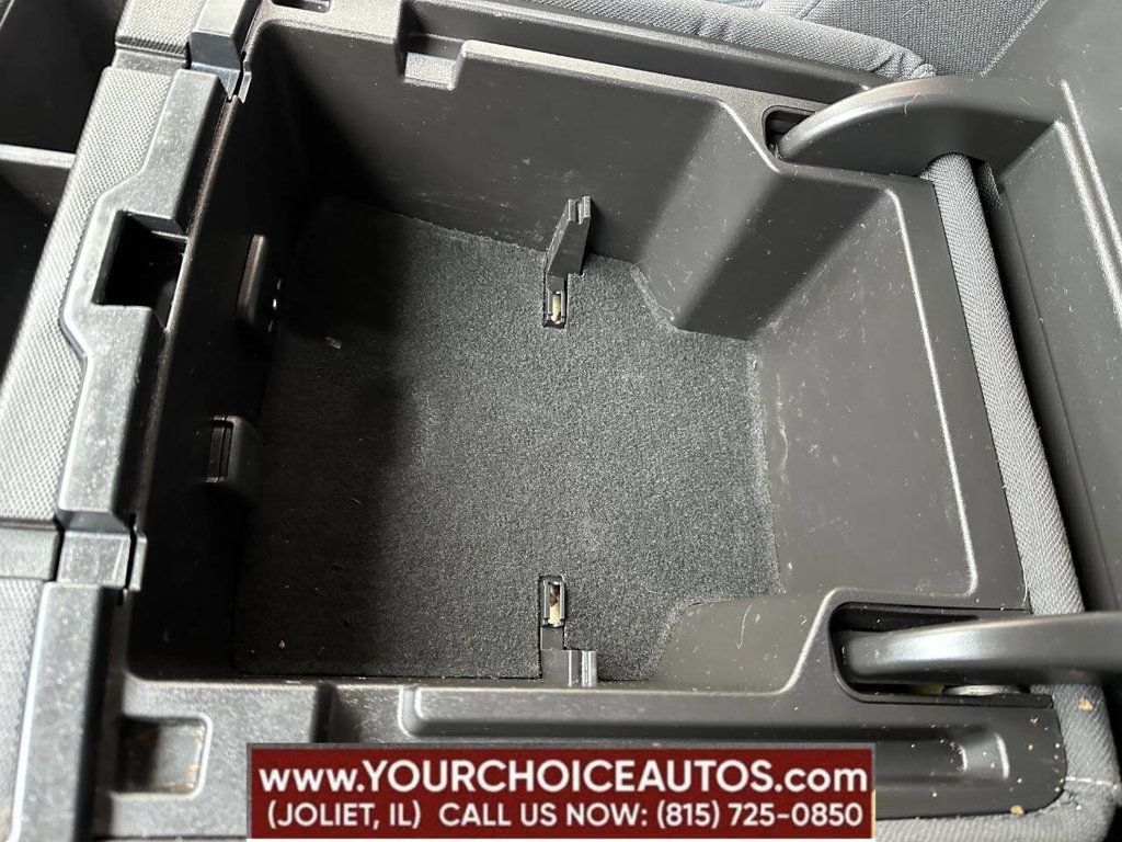 2017 Chevrolet Silverado 1500 4WD Double Cab 143.5" LT w/1LT - 23012254 - 38