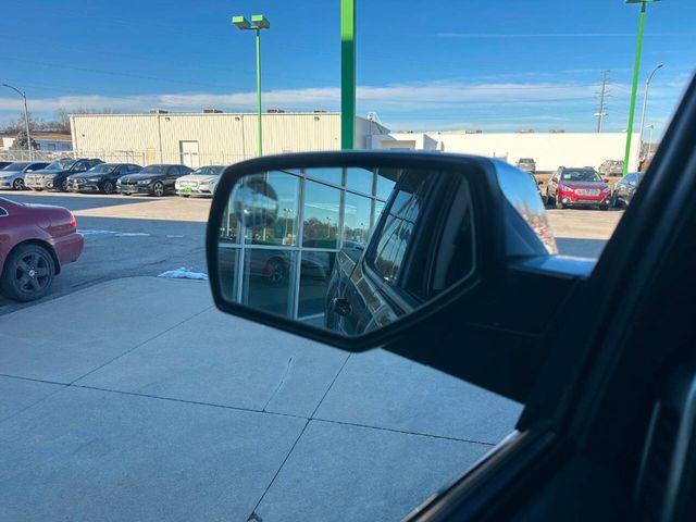 2017 Chevrolet Silverado 1500 4WD Double Cab 143.5" LT w/1LT - 22960663 - 24