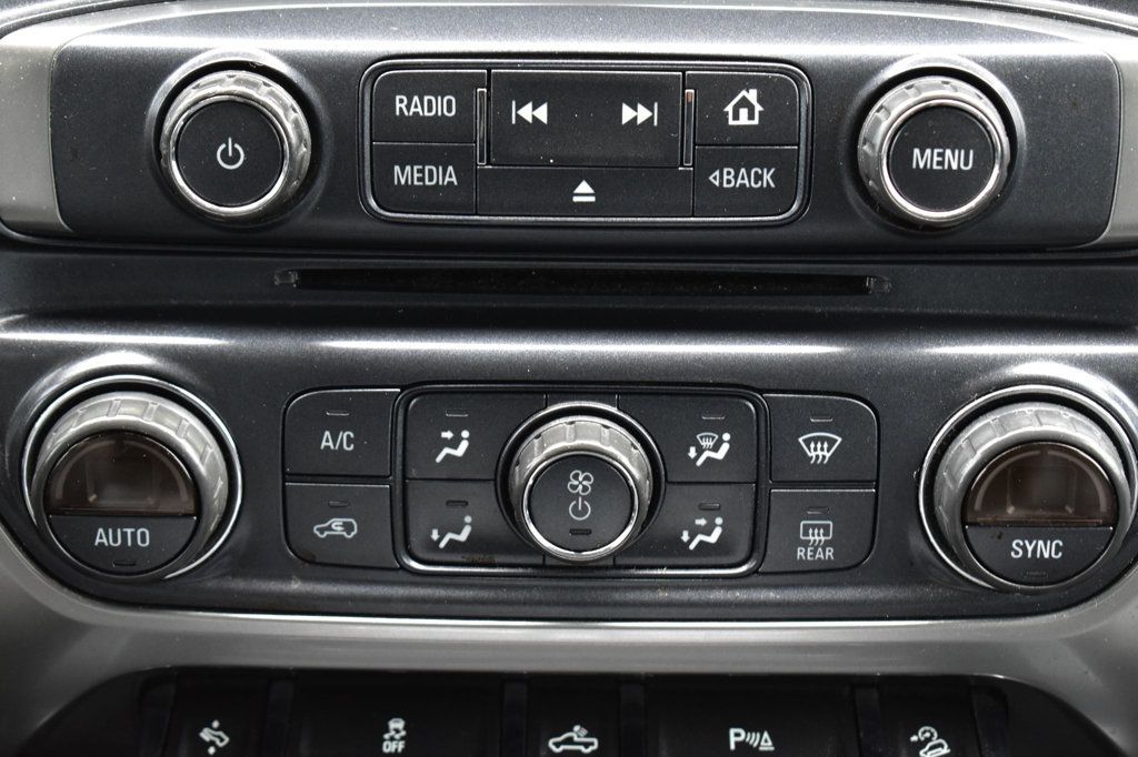 2017 Chevrolet Silverado 1500 4WD Double Cab 143.5" LTZ w/1LZ - 22986087 - 32