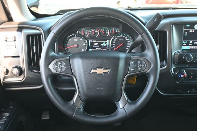 2017 Chevrolet Silverado 1500 Crew Cab LT - 22952787 - 9