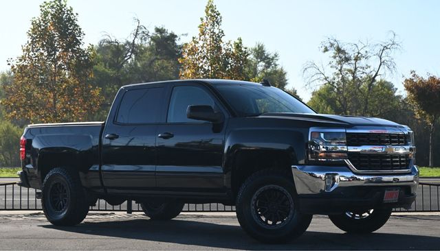2017 Chevrolet Silverado 1500 Crew Cab LT - 22952787 - 2